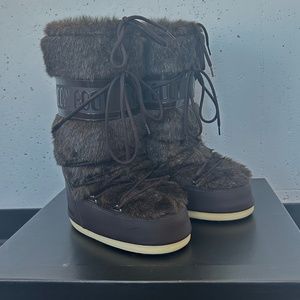 BRAND NEW! - Icon Brown Faux-Fur Moon Boots